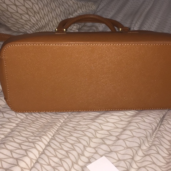 Tory Burch Robinson - Picture 3 of 6